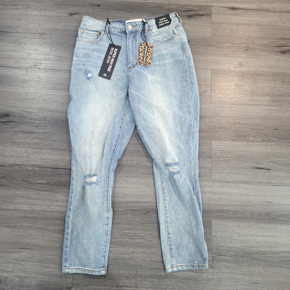 Ashley Mason Jeans Juniors Size 15 Lightwash Distressed High Rise Stretch